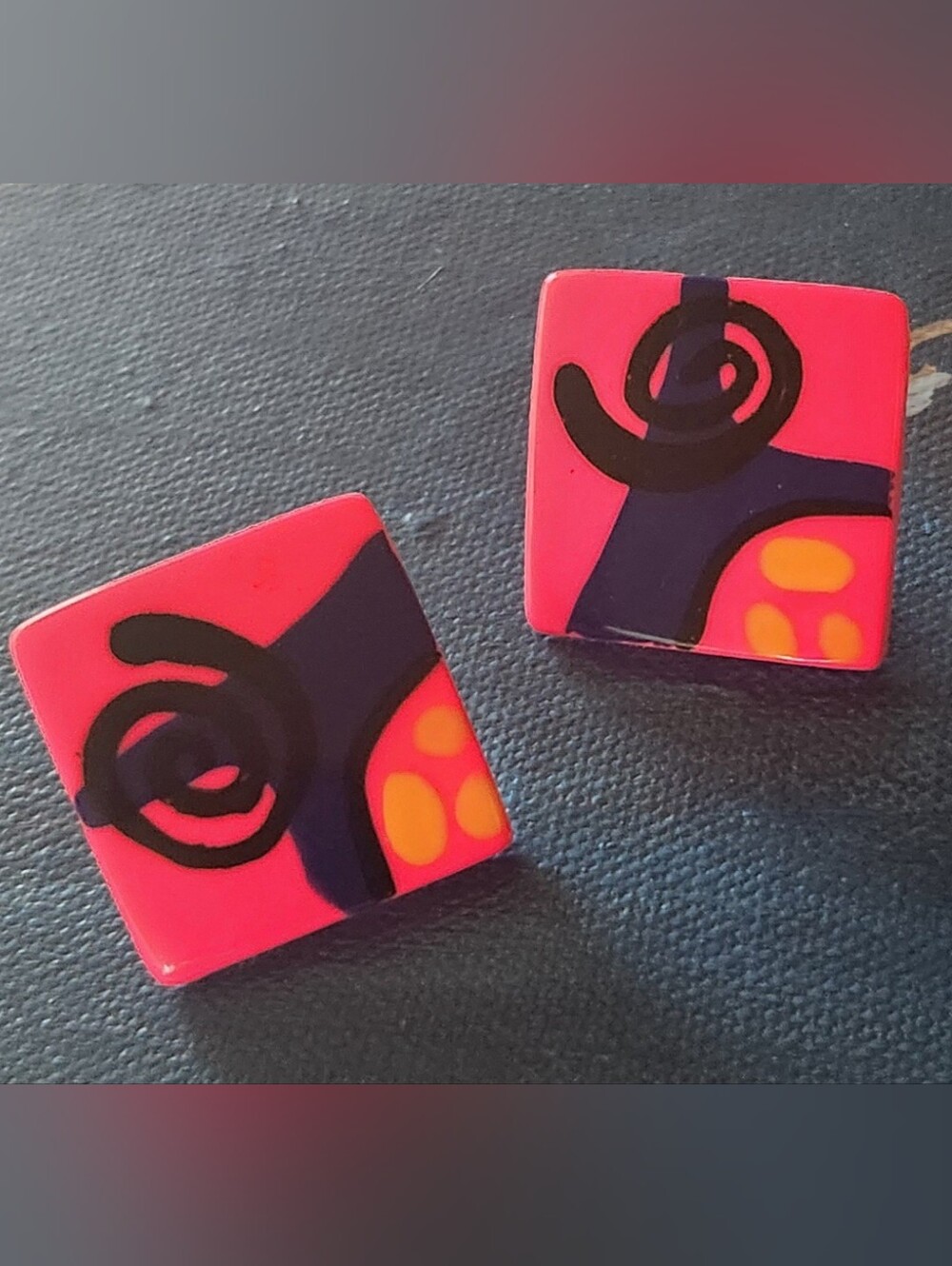 VTG 80'S Handcrafted NEON Pink Mod Graphics Square 1" Stud Earrings Retro Design - Picture 3 of 3